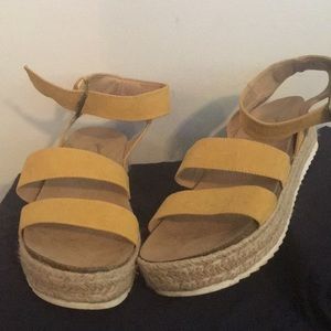 Yellow platform sandals w/ankle strap